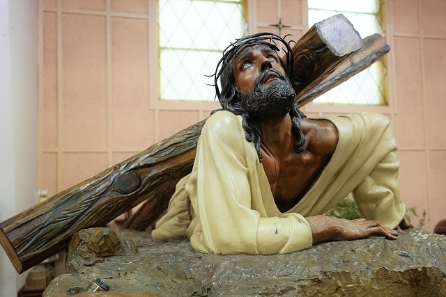 Jeesus ristin alla, raskas taakka, kärsimys